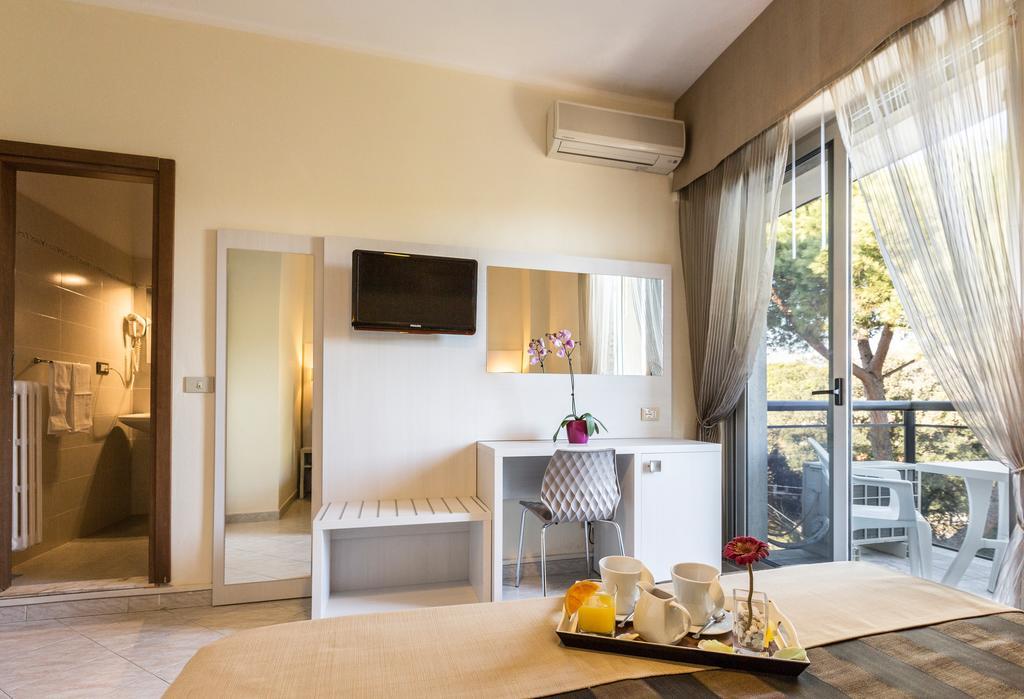 Hotel King Marina di Pietrasanta Værelse billede
