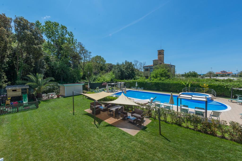 Hotel King Marina di Pietrasanta Eksteriør billede